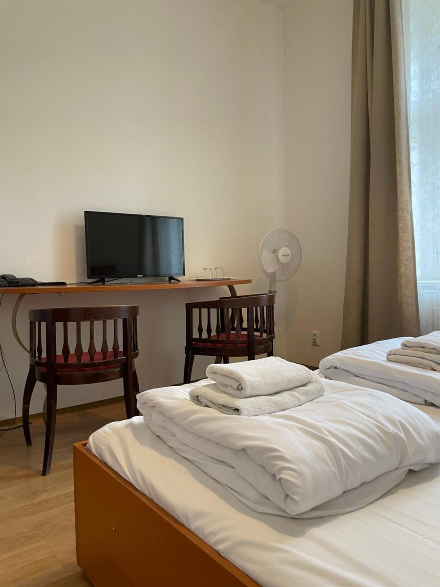 Gallery Hotel Sis Prague Ngoại thất bức ảnh